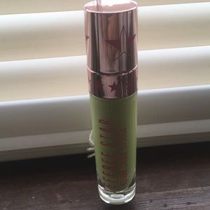 Venus flytrap Jeffree Star velour liquid lipstick